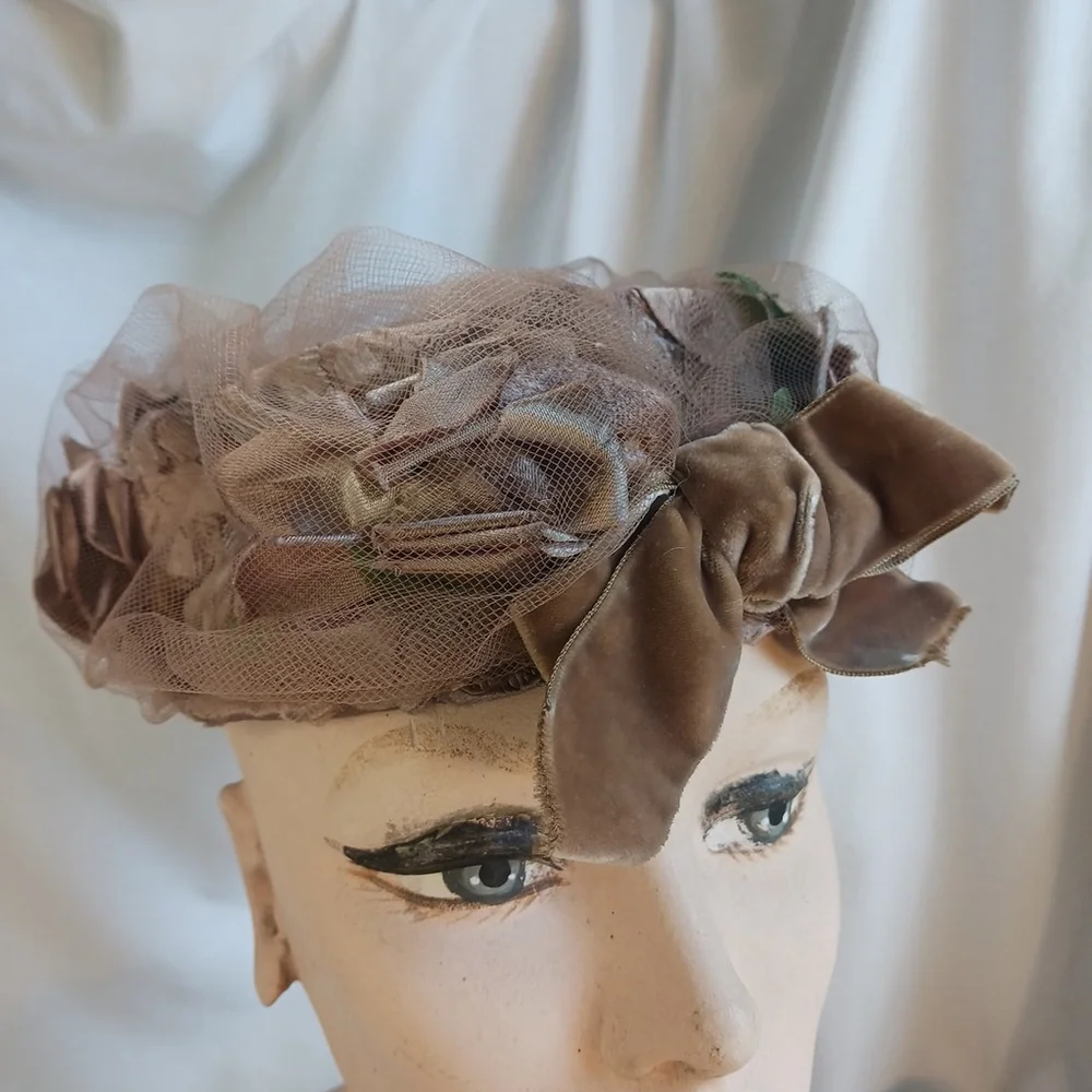 Vintage Hat Taupe Roses Velvet Bow Tulle Metal Band Small